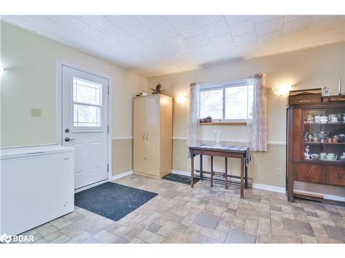 93 Jamieson Crescent, Oro-Medonte, ON - Indoor Photo Showing Other Room