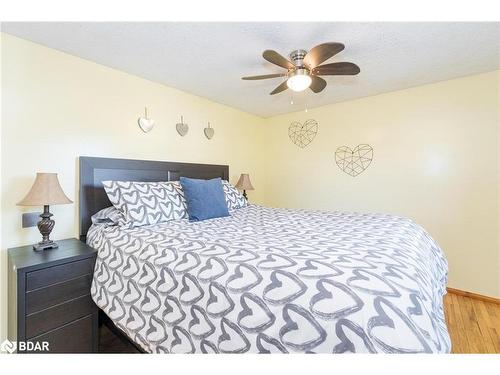 2508 Old Fort Road, Midland, ON - Indoor Photo Showing Bedroom