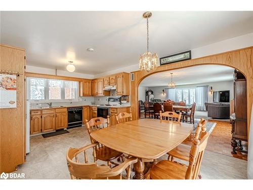 13 Davis Street, South River, ON - Indoor Photo Showing Dining Room