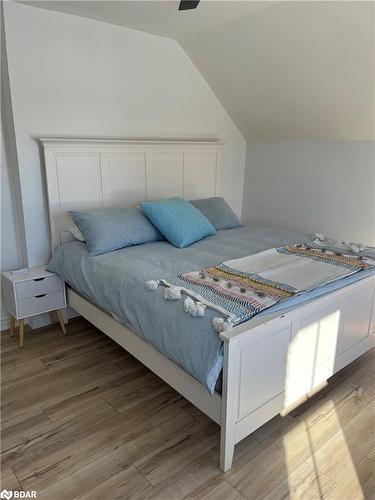 138 Tecumseth Street, Orillia, ON - Indoor Photo Showing Bedroom