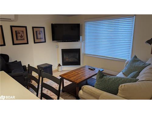 243 Lillian Crescent, Barrie, ON - Indoor Photo Showing Living Room With Fireplace