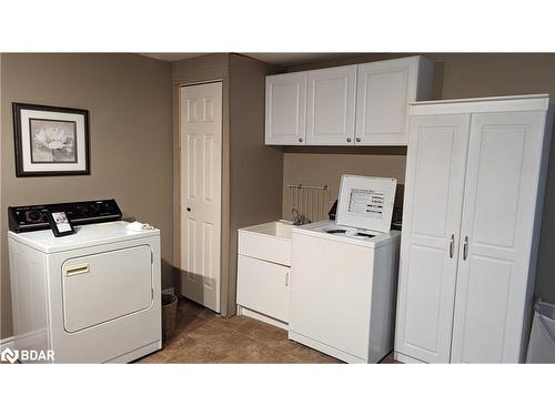 243 Lillian Crescent, Barrie, ON - Indoor Photo Showing Laundry Room