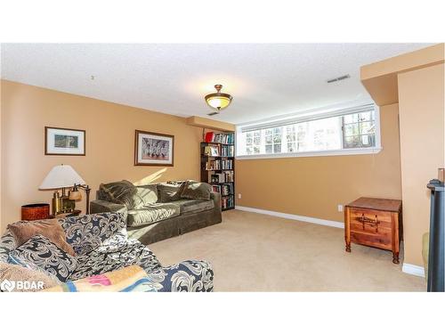 160 Gilwood Park Drive, Penetanguishene, ON - Indoor