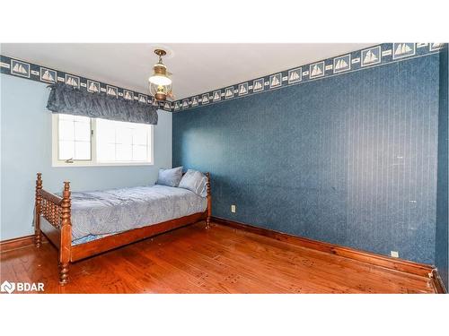 160 Gilwood Park Drive, Penetanguishene, ON - Indoor Photo Showing Bedroom