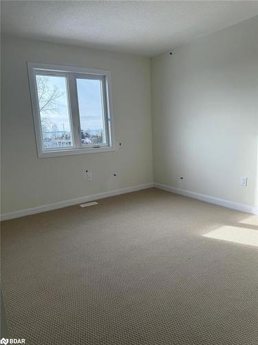 139 Gildersleeve Boulevard, Loyalist Township, ON - Indoor Photo Showing Other Room