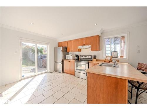 15 Seline Crescent, Barrie, ON - Indoor Photo Showing Kitchen With Double Sink