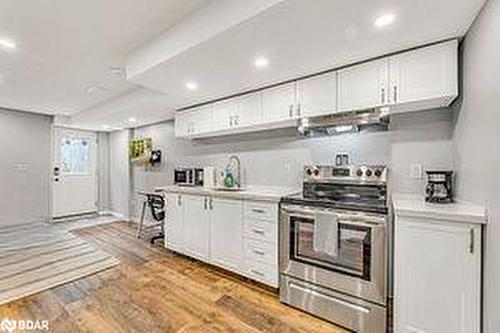 683B Wild Ginger Avenue, Waterloo, ON - Indoor Photo Showing Kitchen With Upgraded Kitchen