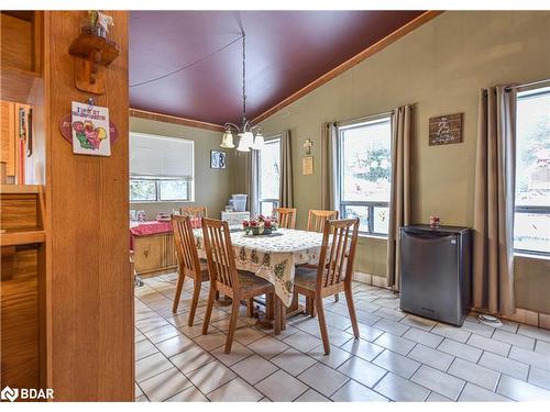 3442 Beachview Avenue, Cumberland, ON - Indoor Photo Showing Dining Room