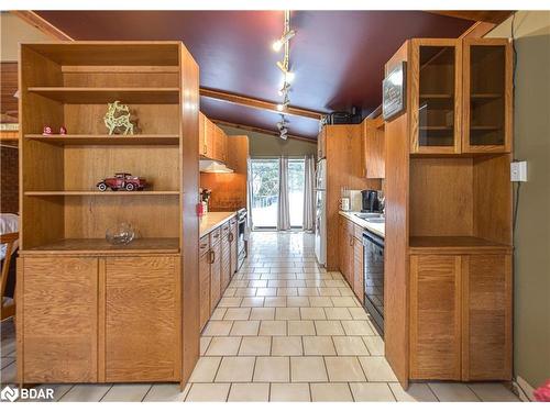 3442 Beachview Avenue, Cumberland, ON - Indoor Photo Showing Other Room