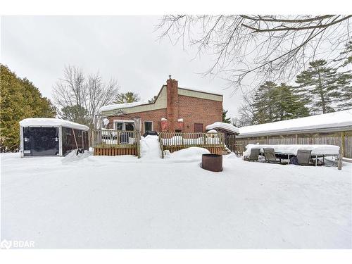 3442 Beachview Avenue, Cumberland, ON - Outdoor