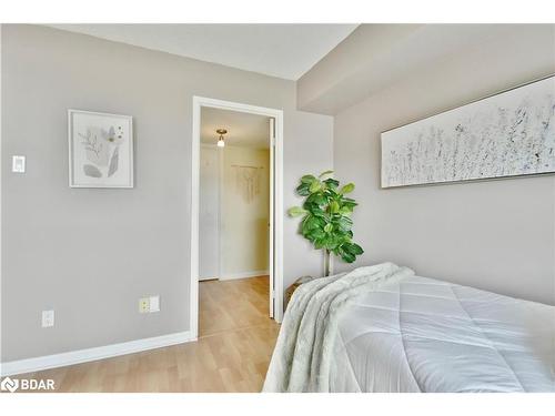 1201-75 Ellen Street, Barrie, ON - Indoor Photo Showing Bedroom