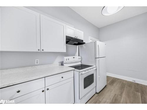 66 Matchedash Street S, Orillia, ON - Indoor Photo Showing Kitchen