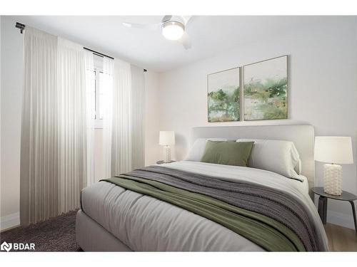 2386 South Orr Lake Road, Elmvale, ON - Indoor Photo Showing Bedroom