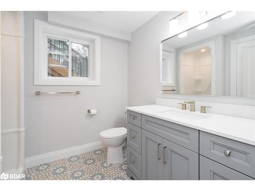 2386 South Orr Lake Road, Elmvale, ON - Indoor Photo Showing Bathroom