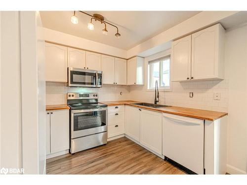 87 Pringle Drive, Barrie, ON - Indoor Photo Showing Kitchen With Double Sink