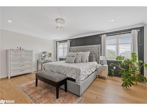 15 Meadowview Drive, Bradford, ON - Indoor Photo Showing Bedroom