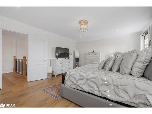 15 Meadowview Drive, Bradford, ON - Indoor Photo Showing Bedroom