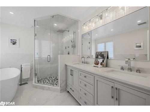 15 Meadowview Drive, Bradford, ON - Indoor Photo Showing Bathroom