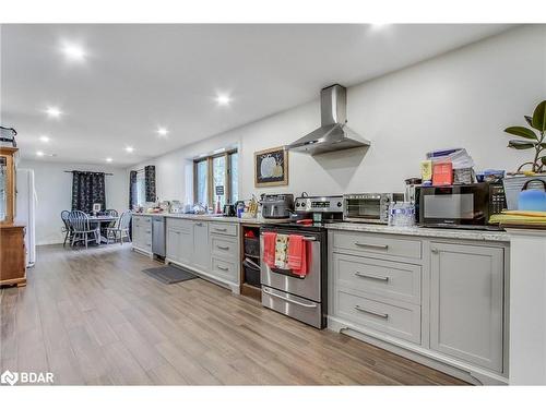 1369 Ryerson Boulevard, Orillia, ON - Indoor Photo Showing Kitchen