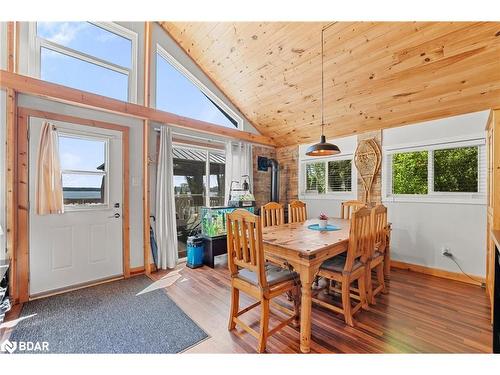 104 Fulsom Crescent, Kawartha Lakes, ON - Indoor Photo Showing Dining Room