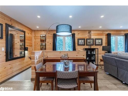 4057 Cambrian Road, Washago, ON - Indoor Photo Showing Living Room