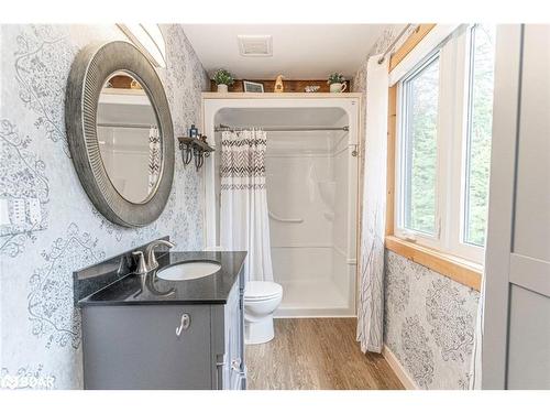 4057 Cambrian Road, Washago, ON - Indoor Photo Showing Bathroom