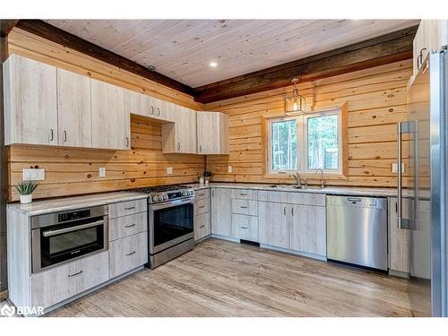 4057 Cambrian Road, Washago, ON - Indoor Photo Showing Kitchen With Double Sink