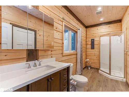 4057 Cambrian Road, Washago, ON - Indoor Photo Showing Bathroom