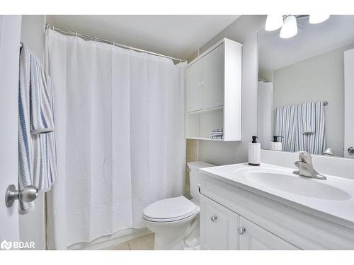 220-16 Westbury Road, Wasaga Beach, ON - Indoor Photo Showing Bathroom