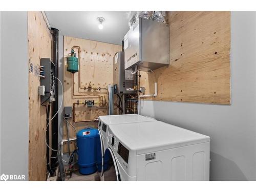 2-47 Creighton Street, Orillia, ON - Indoor Photo Showing Laundry Room