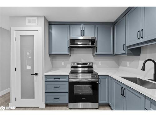 1-47 Creighton Street, Orillia, ON - Indoor Photo Showing Kitchen