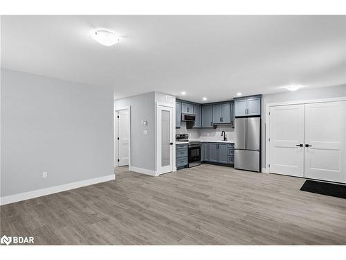 1-47 Creighton Street, Orillia, ON - Indoor Photo Showing Kitchen