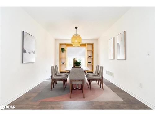 26 Dunes Drive, Wasaga Beach, ON - Indoor Photo Showing Dining Room