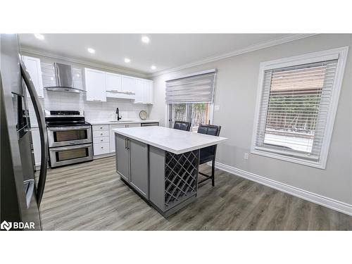 57 Falling Brook Drive, Barrie, ON - Indoor Photo Showing Kitchen