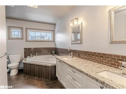 250 Big Bay Point Road, Innisfil, ON - Indoor Photo Showing Bathroom