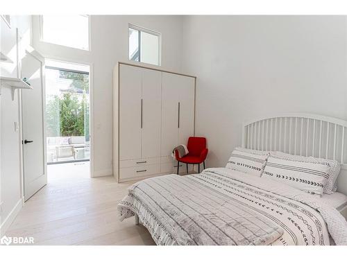 236 Cox Mill Road, Barrie, ON - Indoor Photo Showing Bedroom