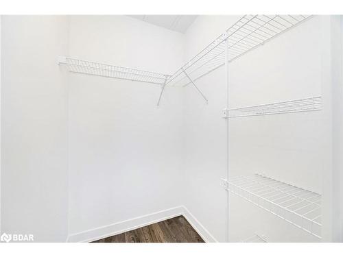 607-4655 Glen Erin Drive, Mississauga, ON - Indoor With Storage