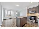 607-4655 Glen Erin Drive, Mississauga, ON  - Indoor Photo Showing Kitchen With Stainless Steel Kitchen 