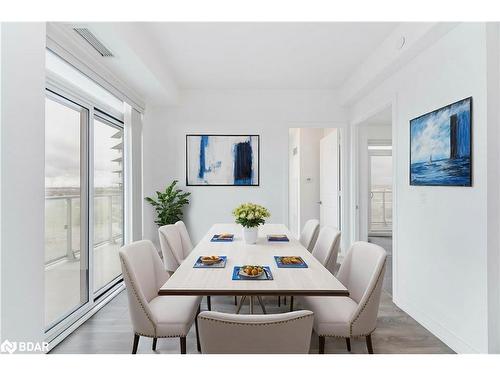 607-4655 Glen Erin Drive, Mississauga, ON - Indoor Photo Showing Dining Room