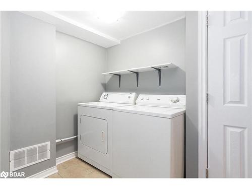 9 Coles Street, Barrie, ON - Indoor Photo Showing Laundry Room