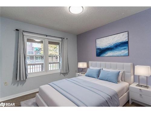 35-119 D'Ambrosio Drive, Barrie, ON - Indoor Photo Showing Bedroom