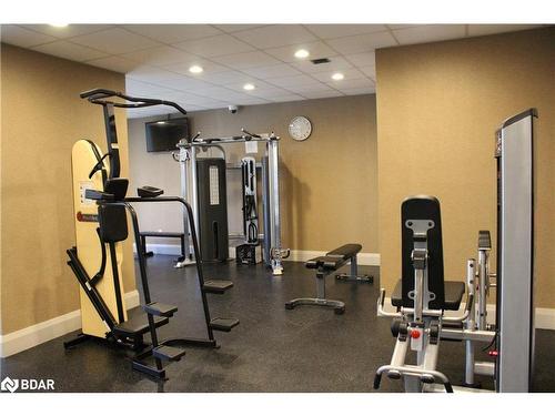 210-801 Bay Street, Toronto, ON - Indoor Photo Showing Gym Room