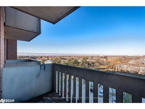 604-6720 Glen Erin Drive, Mississauga, ON - Outdoor With Balcony With Exterior