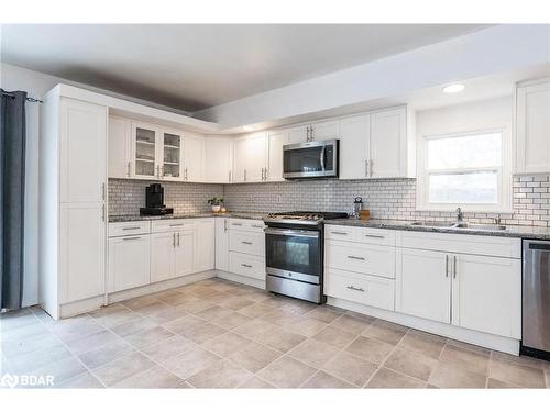 55 River Avenue Crescent, Wasaga Beach, ON - Indoor Photo Showing Kitchen With Double Sink