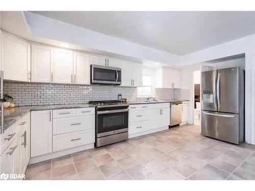 55 River Avenue Crescent, Wasaga Beach, ON - Indoor Photo Showing Kitchen With Upgraded Kitchen