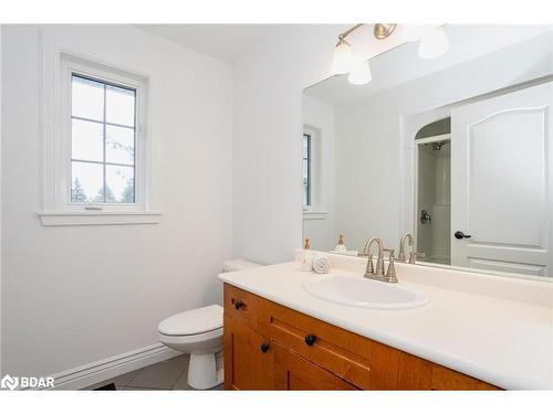 3801 Guest Road, Innisfil, ON - Indoor Photo Showing Bathroom