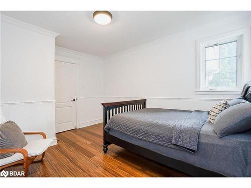 3801 Guest Road, Innisfil, ON - Indoor Photo Showing Bedroom