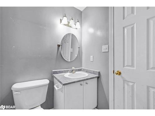 31 Brown Wood Drive, Barrie, ON - Indoor Photo Showing Bathroom