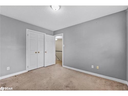 31 Brown Wood Drive, Barrie, ON - Indoor Photo Showing Other Room