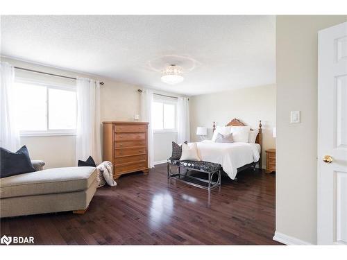 22 Commonwealth Road, Barrie, ON - Indoor Photo Showing Bedroom